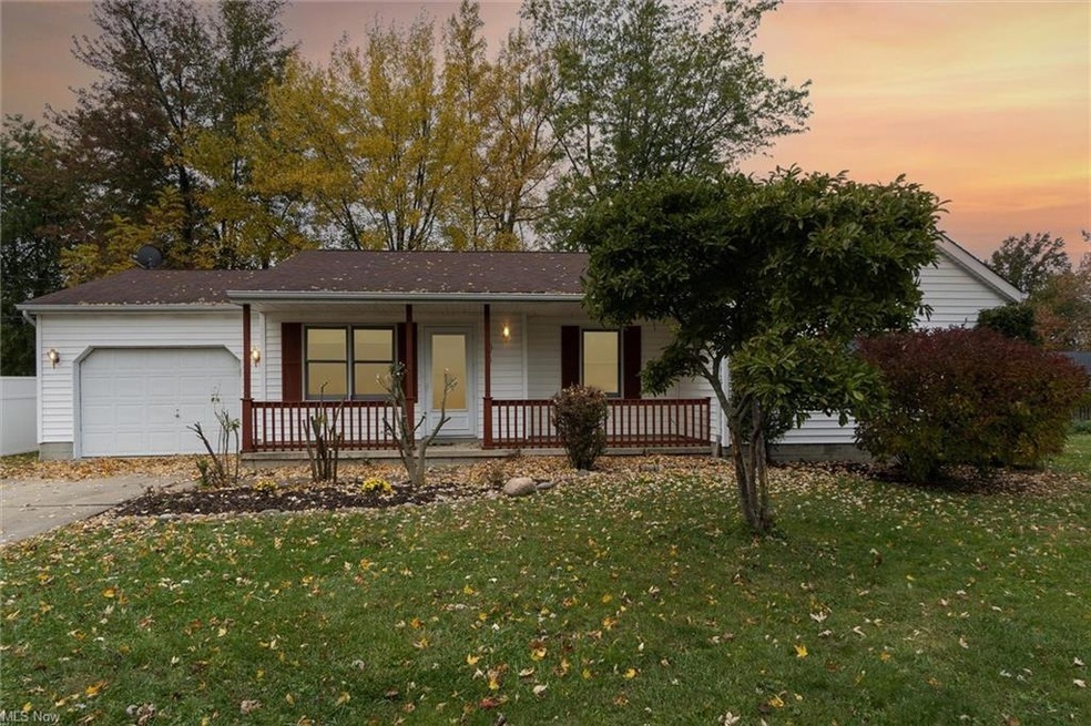 670 Grantwood Ave, Sheffield Lake, OH 44054 - photo 1