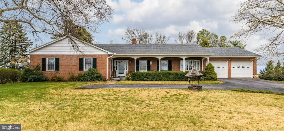 908 Rosemont Dr, Knoxville, MD 21758 - photo 1