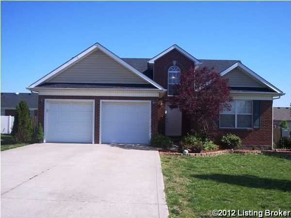 632 Helm Ln, Mount Washington, KY 40047 - photo 1