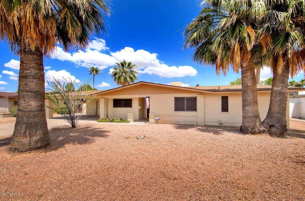 BEAUTIFUL CURB APPEAL