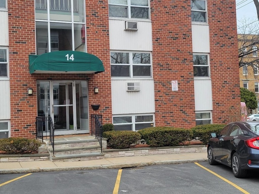 14 Commonwealth Ct unit 6, Brighton, MA 02135 - photo 1