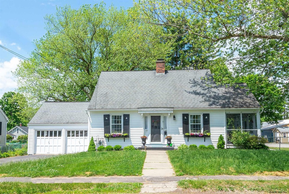 27 Ransom Ave, Castleton On Hudson, NY 12033 - photo 1