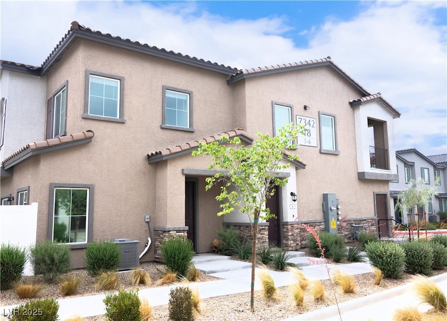 7342 N Decatur Blvd unit 5, North Las Vegas, NV 89084 - photo 1