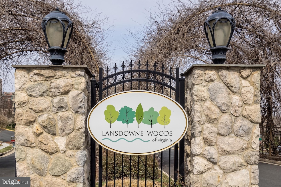 19355 Cypress Ridge Terrace unit 522, Leesburg, VA 20176 - photo 1