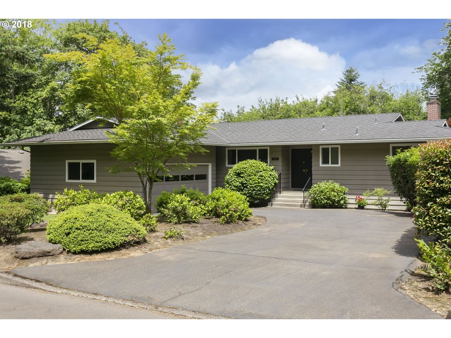 1179 Larch St, Lake Oswego, OR 97034 - photo 1