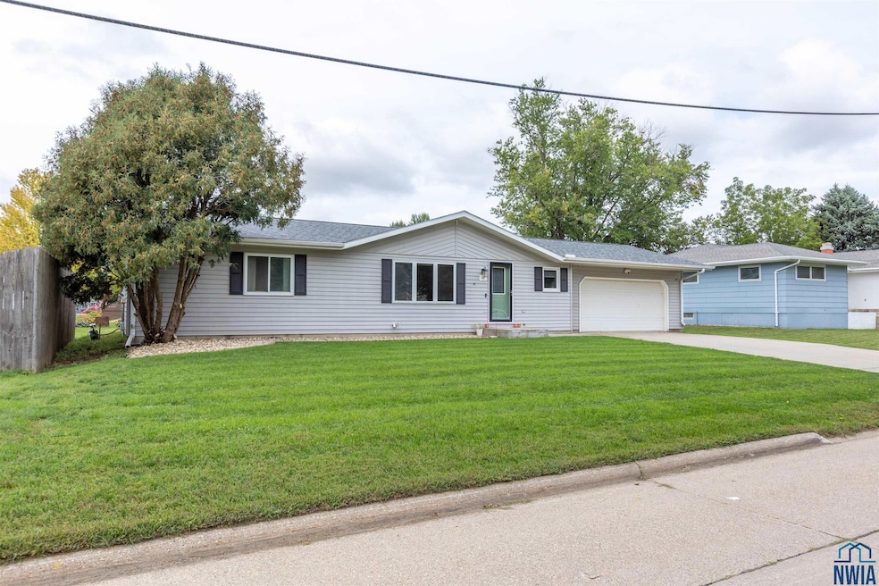 409 Elm St, Sloan, IA 51055 - photo 1