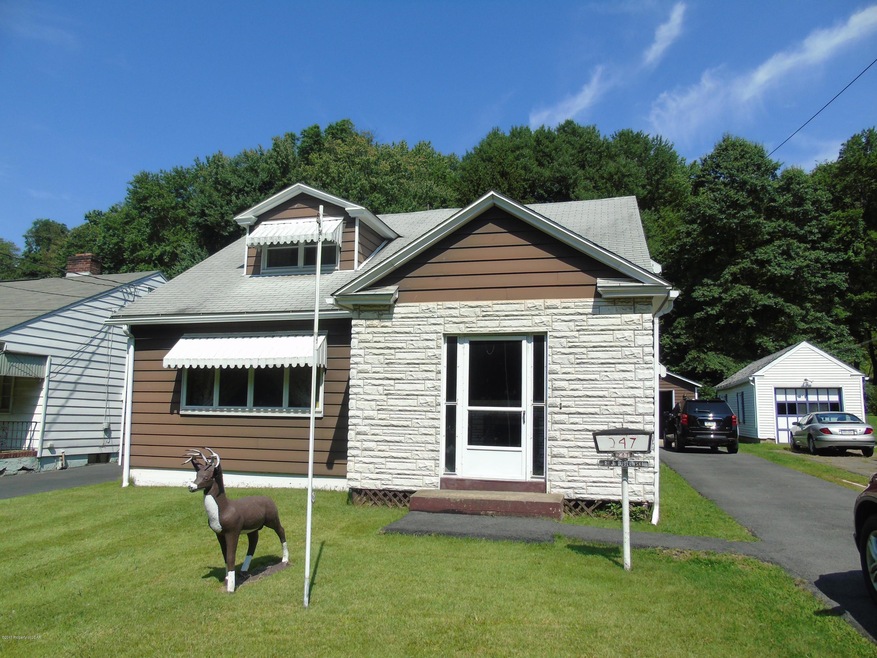 247 W Kirmar Ave, Nanticoke, PA 18634 - photo 1