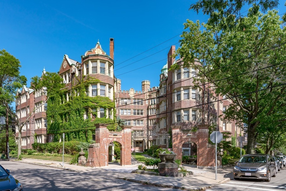 The Castle unit 410, Cambridge, MA 02138 - photo 1