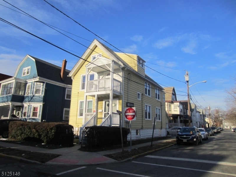 463 Alden St, Orange, NJ 07050 - photo 1