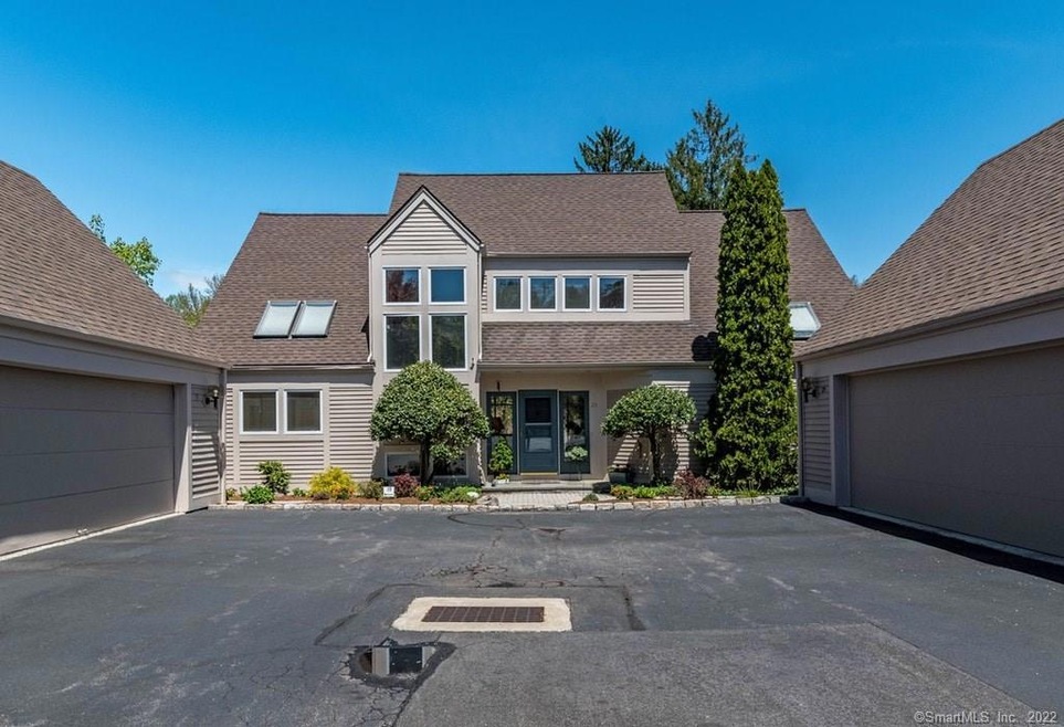 230 New Canaan Ave unit 20, Norwalk, CT 06850 - photo 1