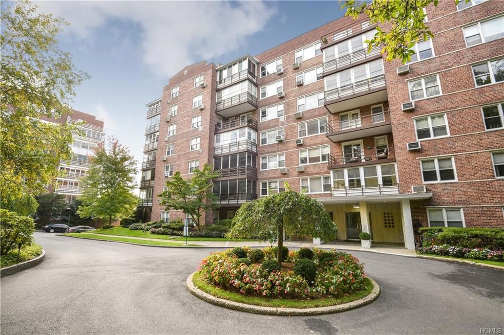 3 Washington Square unit 6B, Larchmont, NY 10538 - photo 1