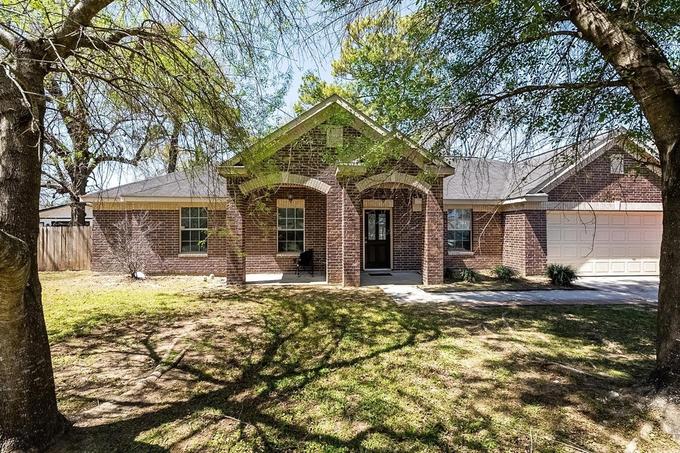 8711 Hoffman St, Houston, TX 77016 - photo 1