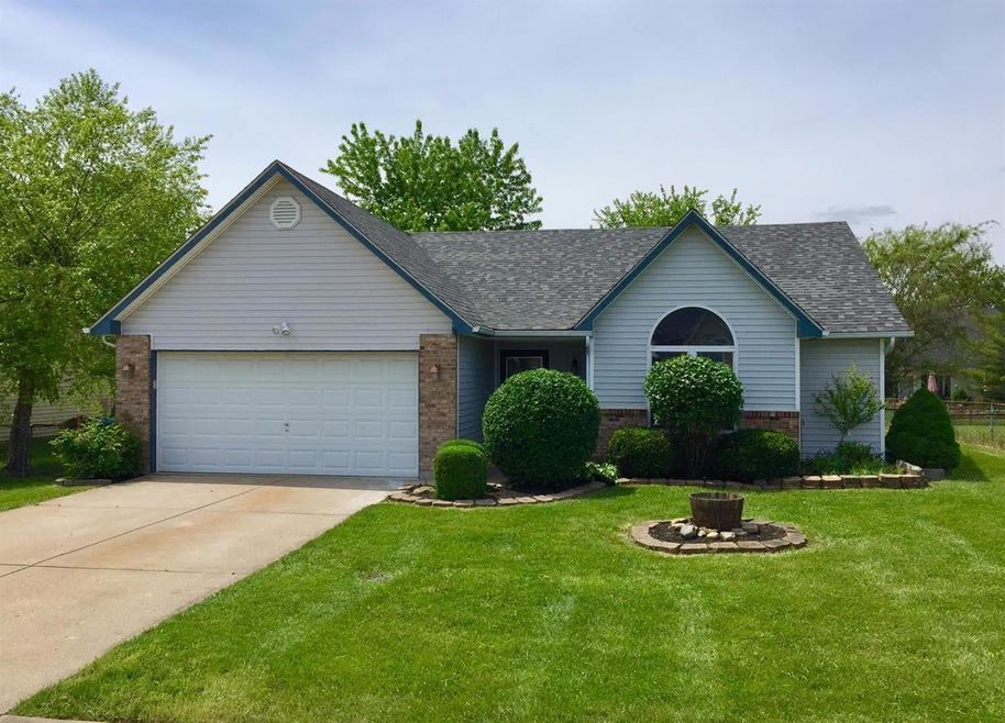 6447 Lakota Meadows Dr, Liberty Township, OH 45044 - photo 1