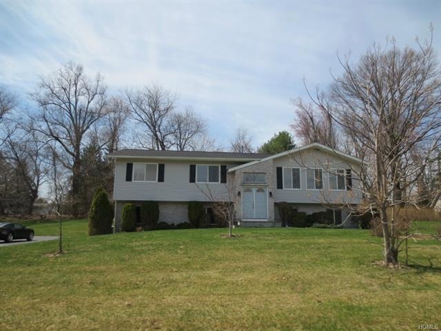 6 Weiss Terrace, Spring Valley, NY 10977 - photo 1