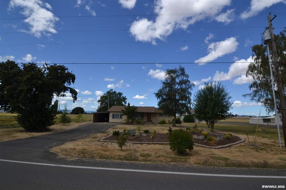 Oversize front yard