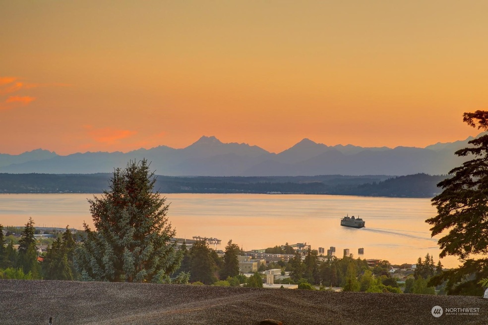 1251 Vista Way, Edmonds, WA 98020 - photo 1