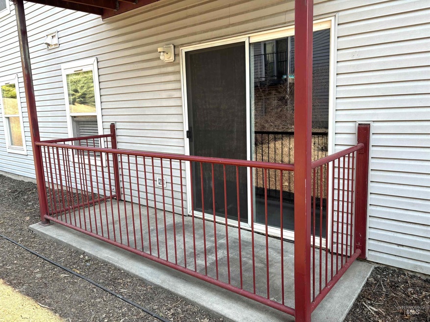 131 Baker St unit 104, Moscow, ID 83843 - photo 1