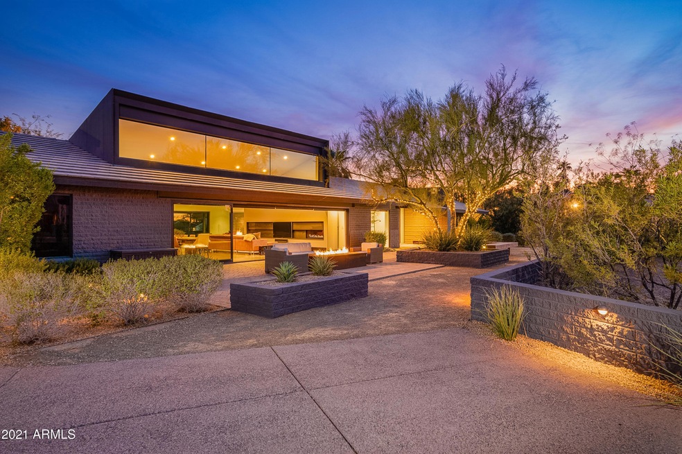 5347 E. Palomino