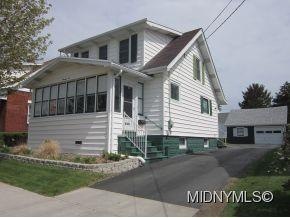 York Heights Bungalow