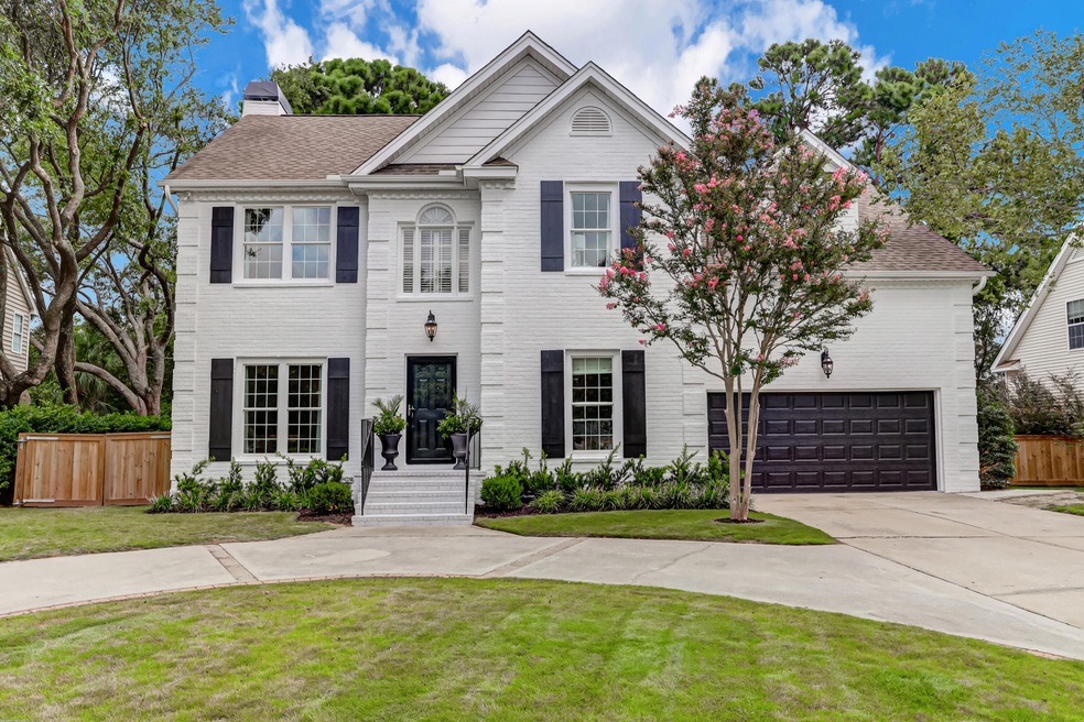 Sold $1,025,000 • Co-Listing Agent