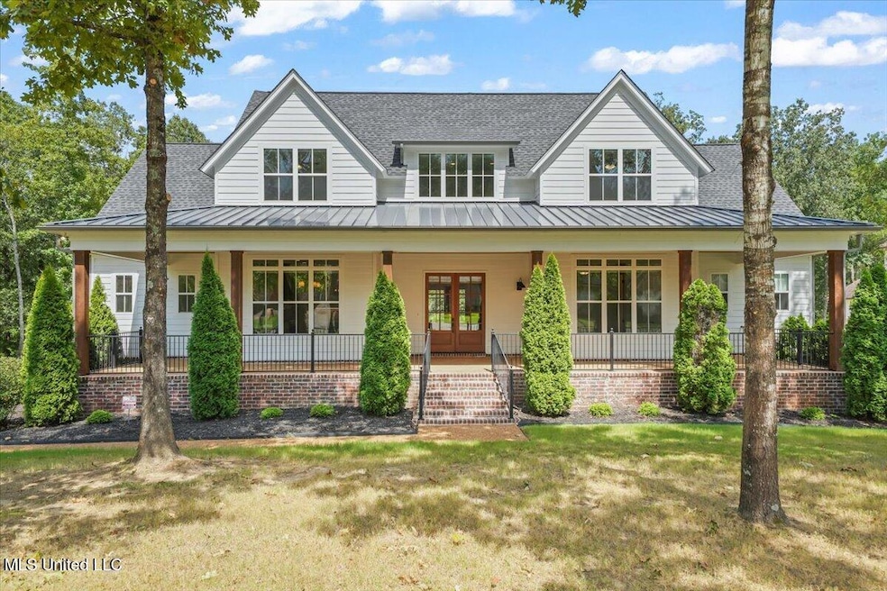 For Sale $649,500 • Co-Listing Agent