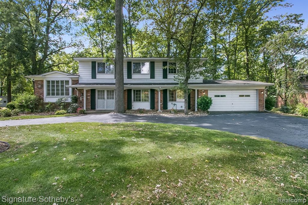 6848 Woodside Trail     West Bloomfield, w/Birming