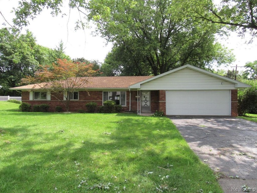 2641 ROXIE BLOOMFIELD HILLS (20).JPG