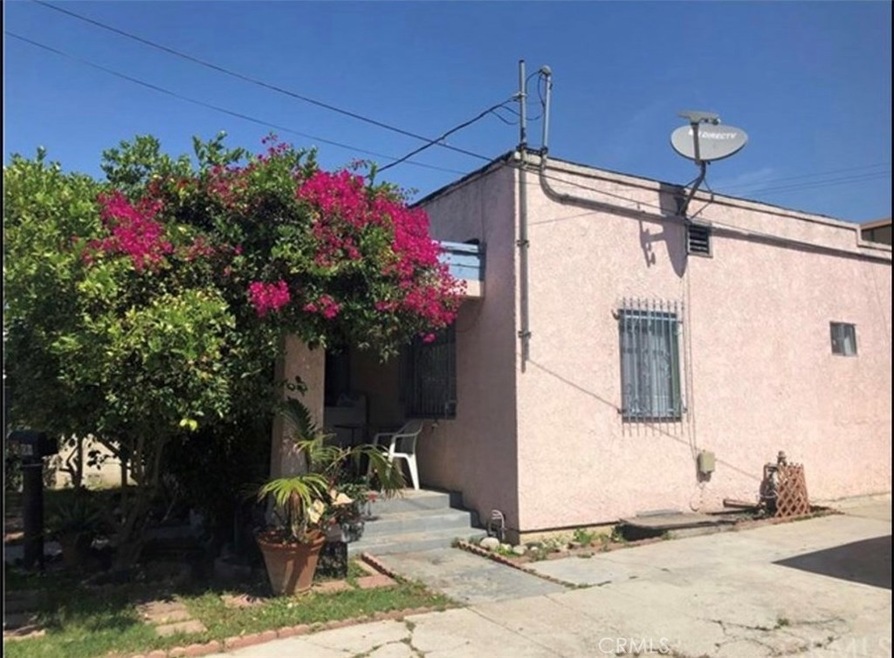 4809 St Charles Place, Los Angeles, CA 90019 - photo 1