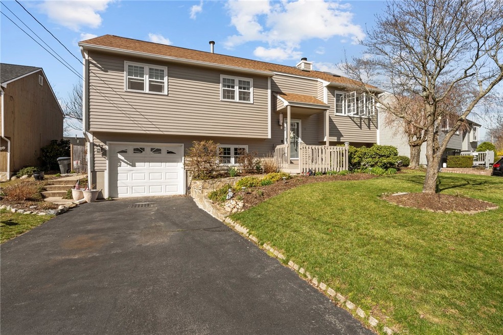 73 Zachariah Place, Warwick, RI 02889 - photo 1