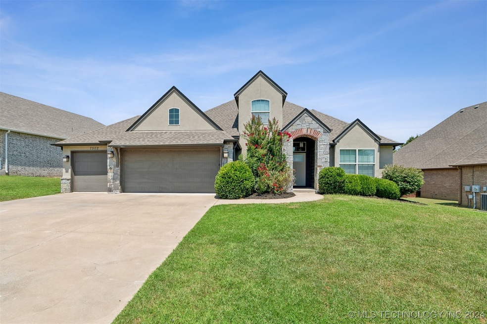 7502 E Jackson Place, Broken Arrow, OK 74014 - photo 1