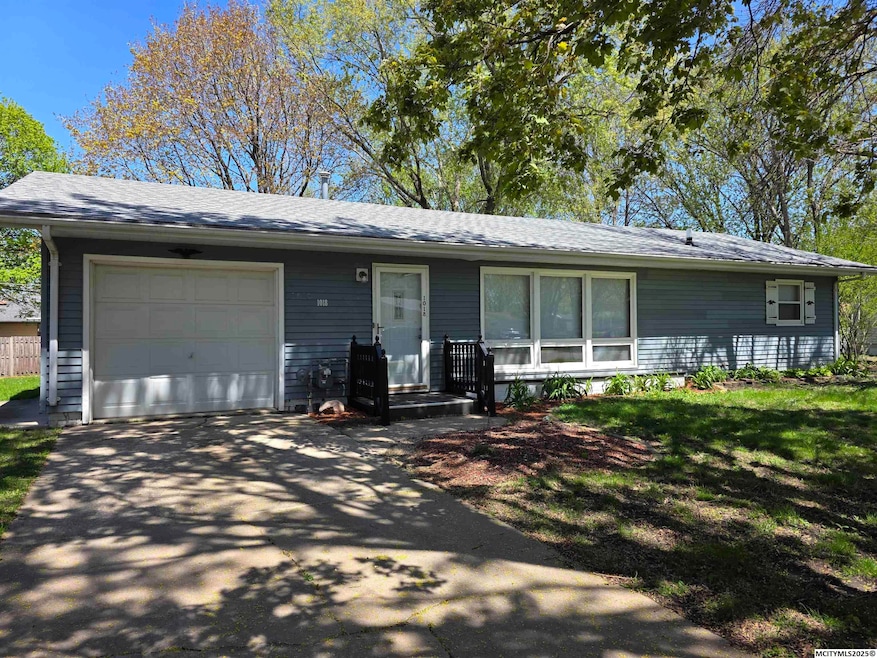 For Sale $139,900 • Co-Listing Agent