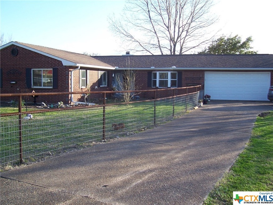 1559 Quail Run Dr, Troy, TX 76579 - photo 1