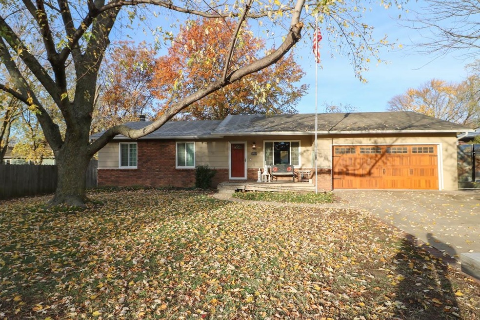 1503 N Janzen Drive - Mulvane