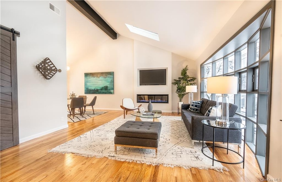 Sold $870,000 • Co-Listing Agent