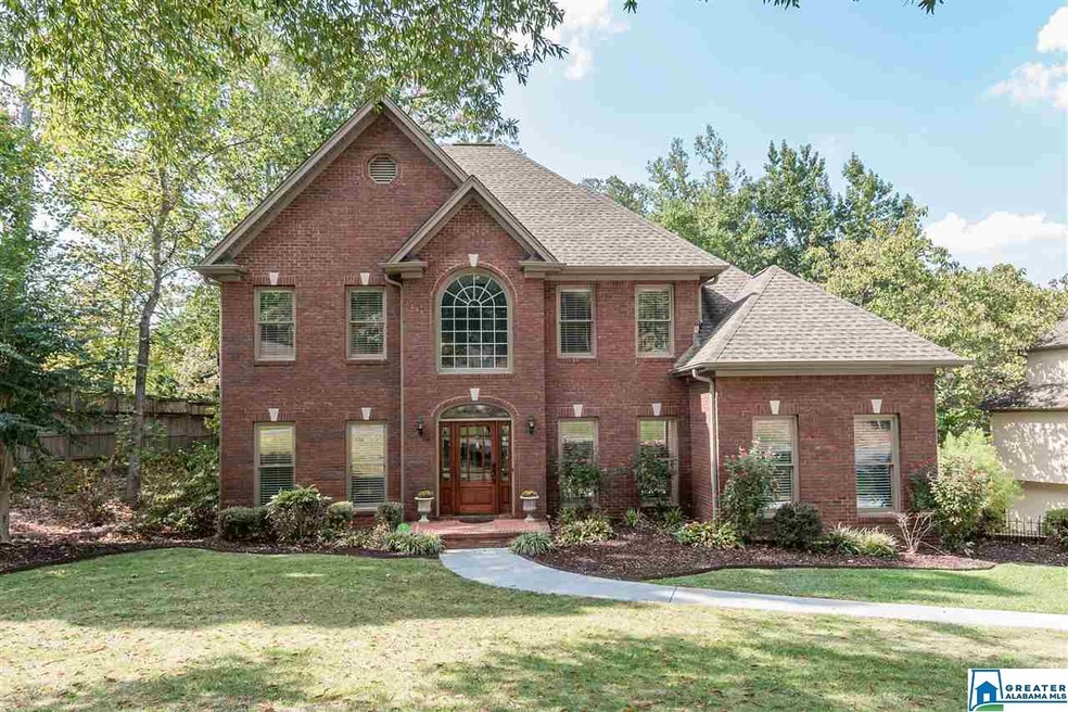 4 BEDROOMS, 3.5 BATHS, FINISHED BASEMENT, FENCED Y