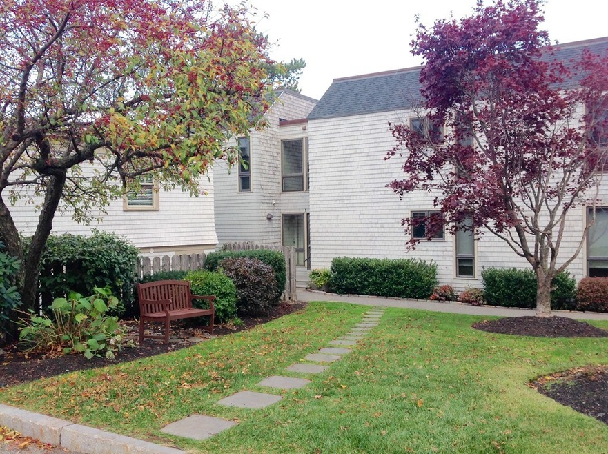 1 Brackett Place unit 1A, Marblehead, MA 01945 - photo 1