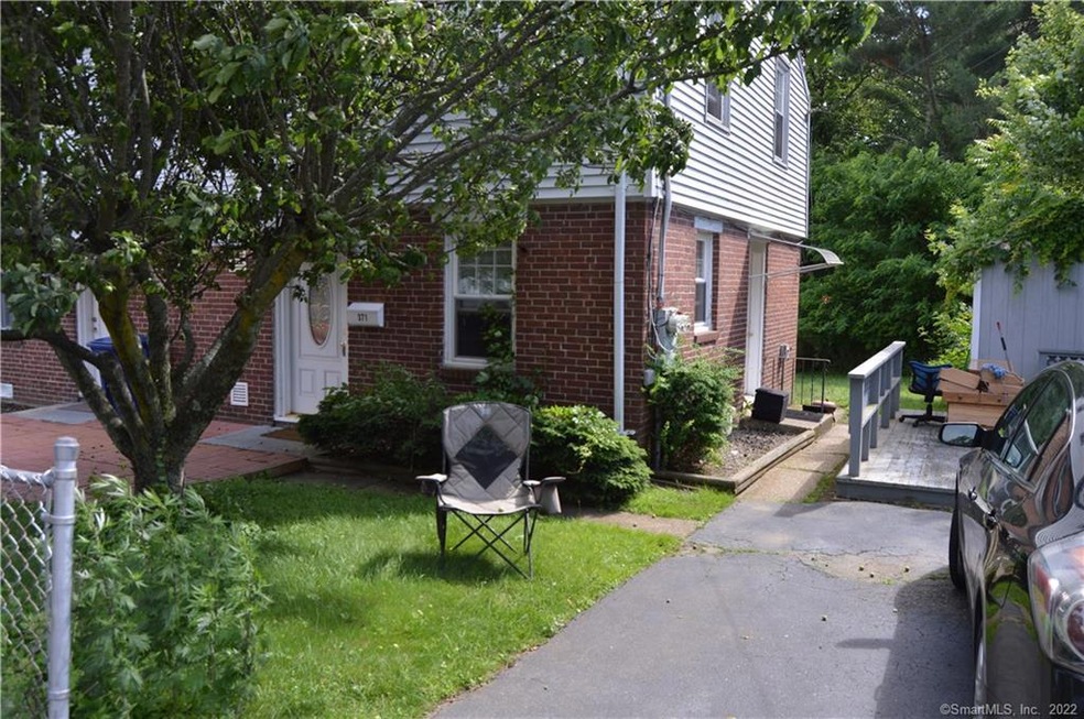 371 High Ridge Dr, Bridgeport, CT 06606 - photo 1