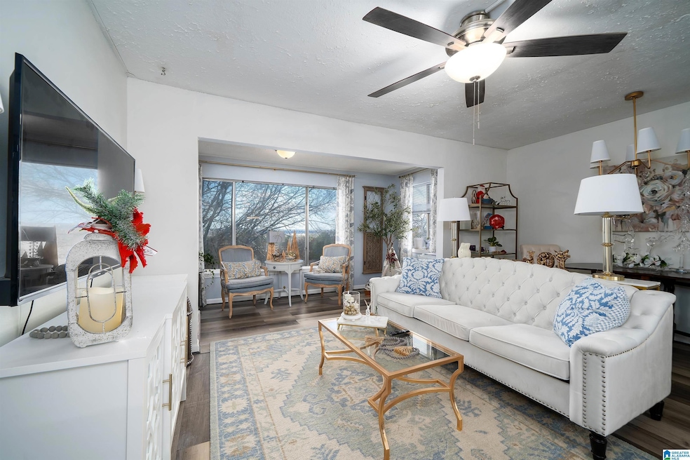 416 Skyview Dr unit H, Birmingham, AL 35209 - photo 1