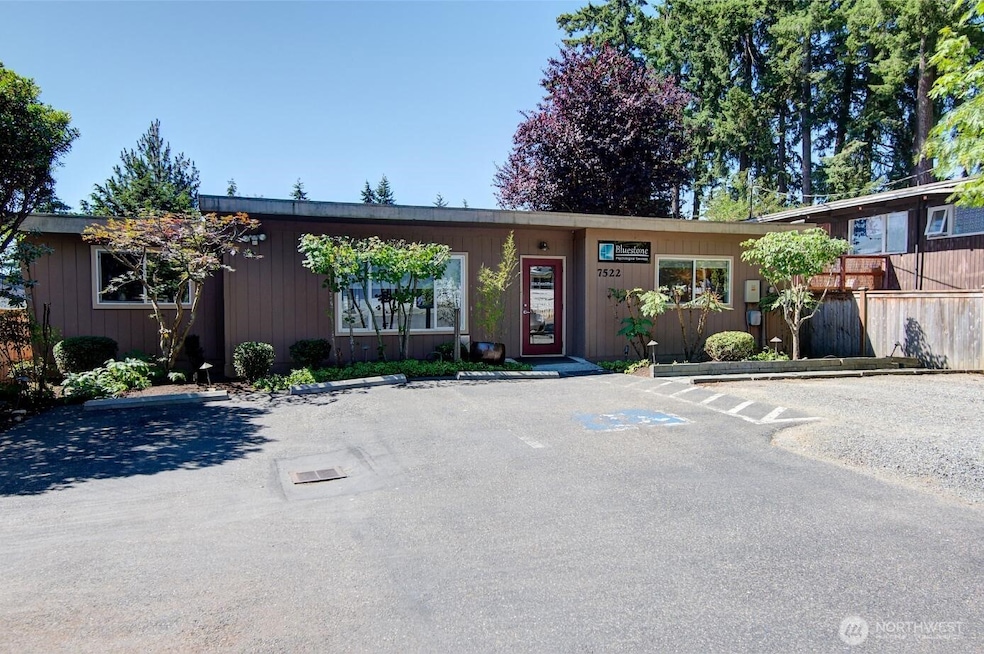 7522 221st St SW, Edmonds, WA 98026 - photo 1