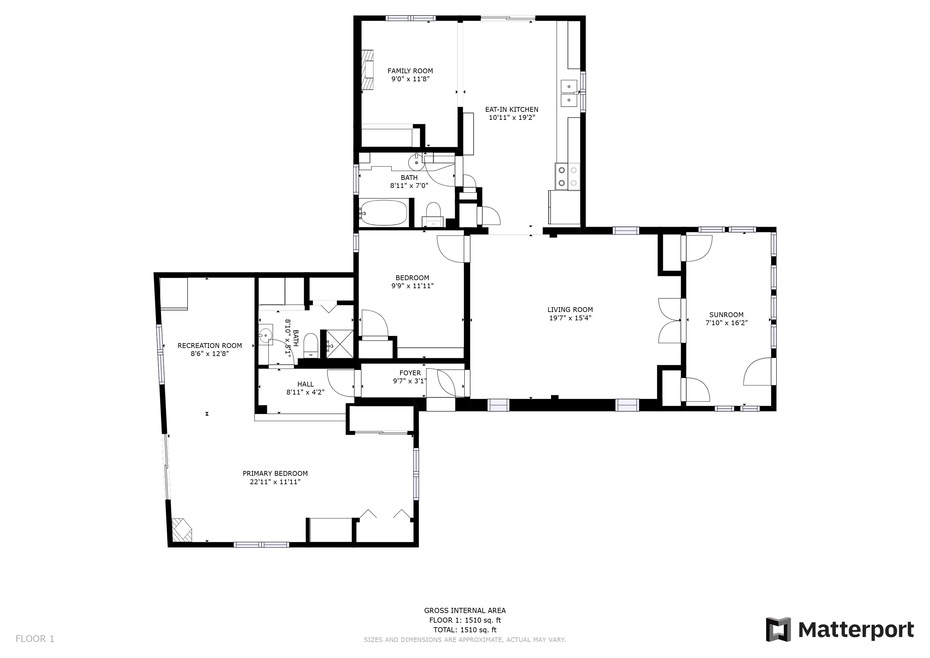 824 Portland St, Rochester, NH 03868 - photo 1