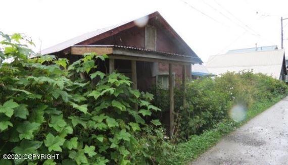 Tenakee Springs Cabin