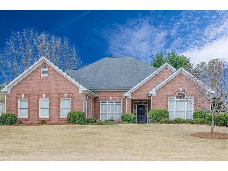 This 3-sides brick beauty has tremendous curb appe