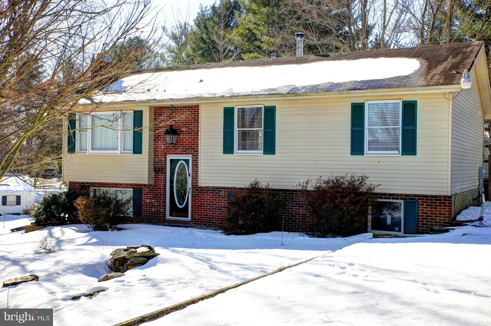 6422 Freedom Ave, Sykesville, MD 21784 - photo 1