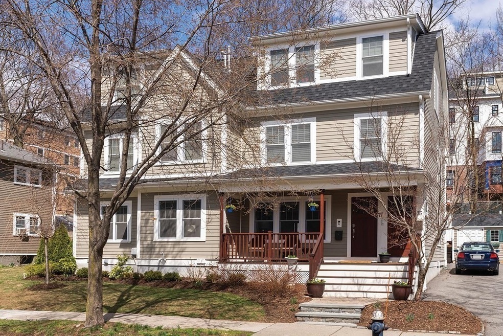 77 Beaconsfield Rd unit 77, Brookline, MA 02445 - photo 1
