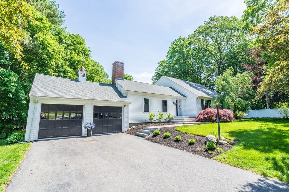 84 Standish Rd, Wellesley Hills, MA 02481 - photo 1