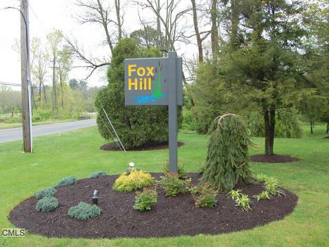 4 Blackberry Ln, Ridgefield, CT 06877 - photo 1