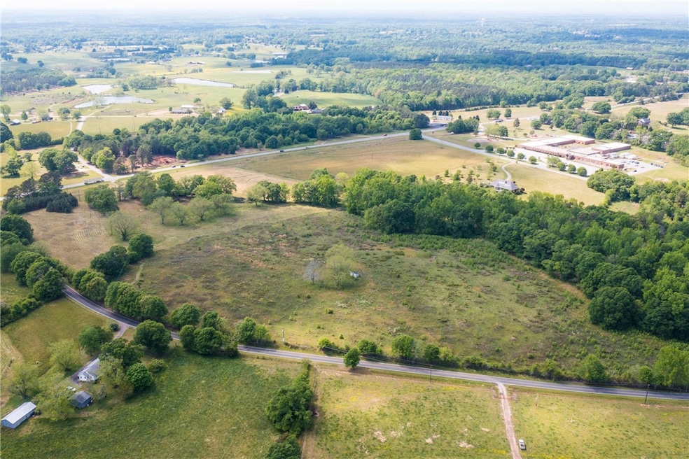 Under Contract $899,000