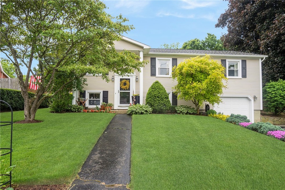 35 Claire St, West Warwick, RI 02893 - photo 1