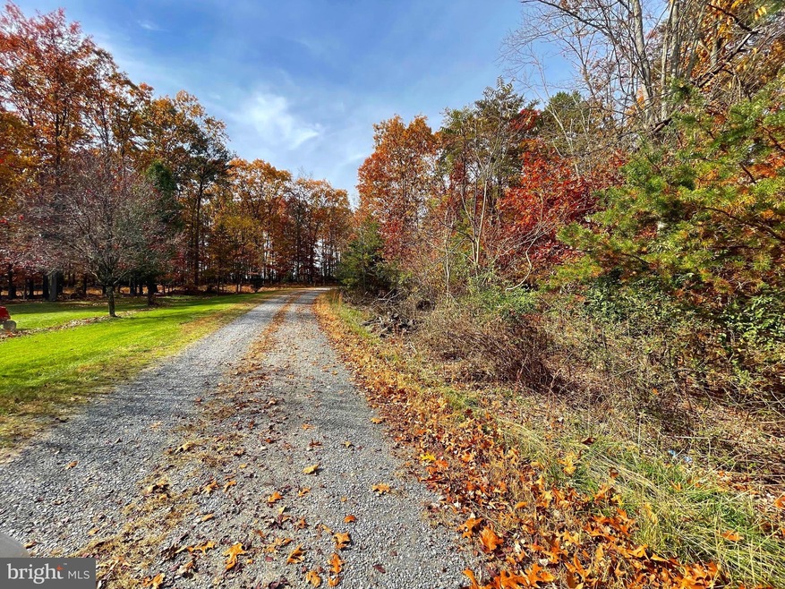 10 Silage Ln, Berkeley Springs, WV 25411 - photo 1