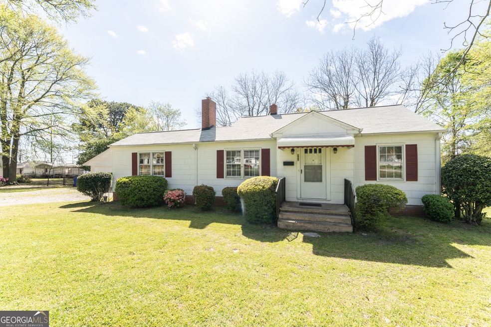 986 Highland Cir SE, Conyers, GA 30012 - photo 1